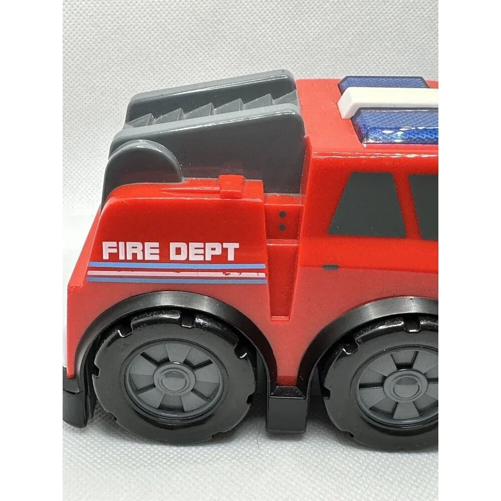 Manley‎ Red Plastic Fire Dept Fire Truck 2009 Lights And Sound Works